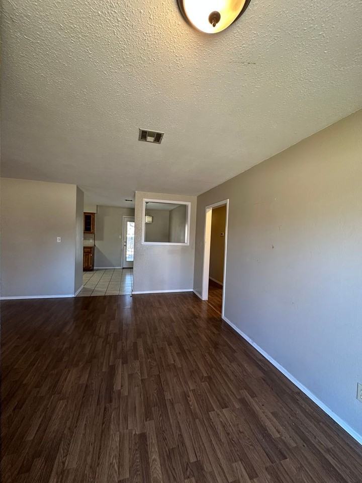 8509 Meadow Dr - Photo 3 of 22