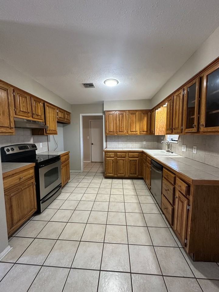 8509 Meadow Dr - Photo 6 of 22