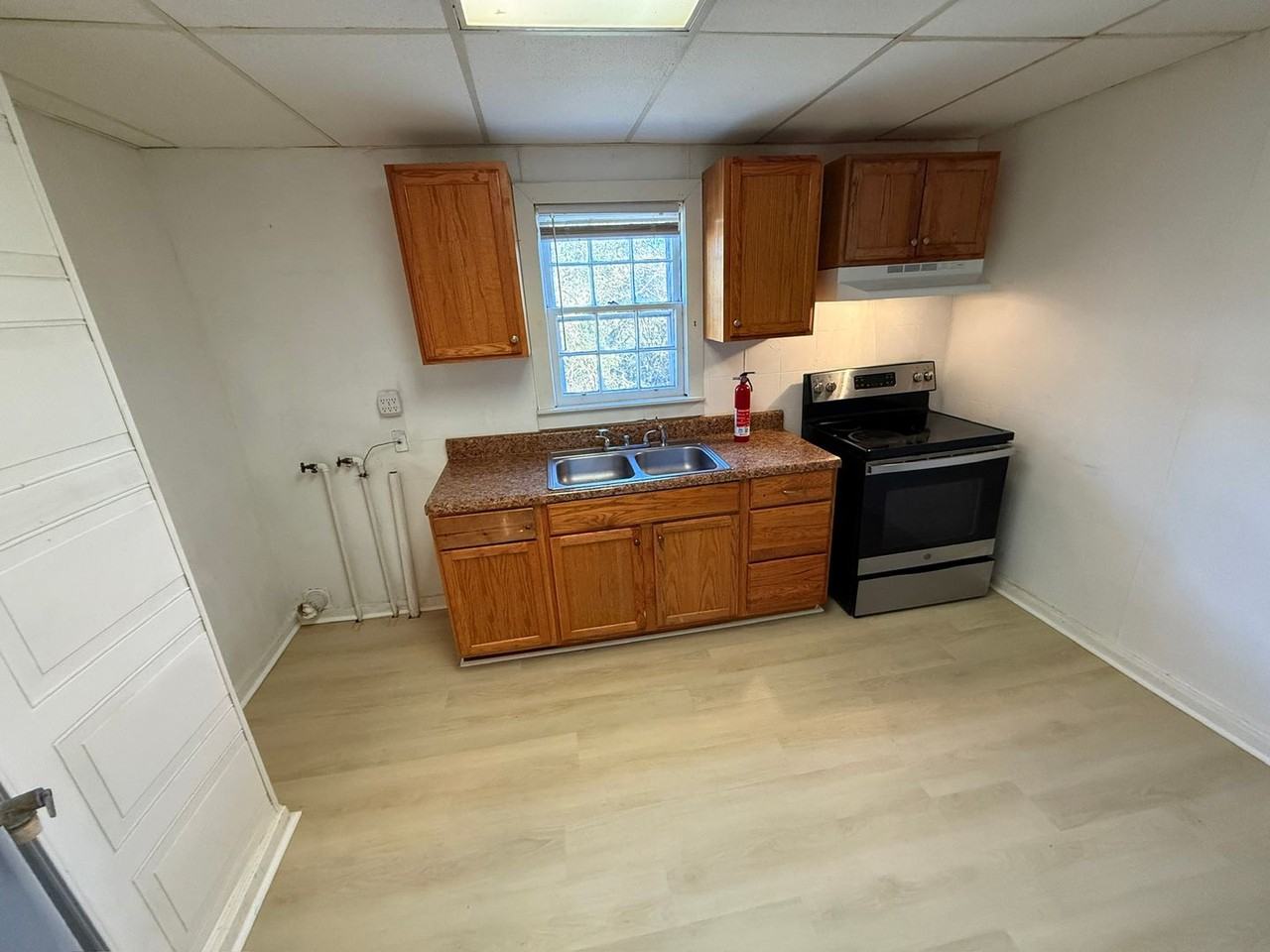 524 Hardwick Ave - Photo 4 of 11