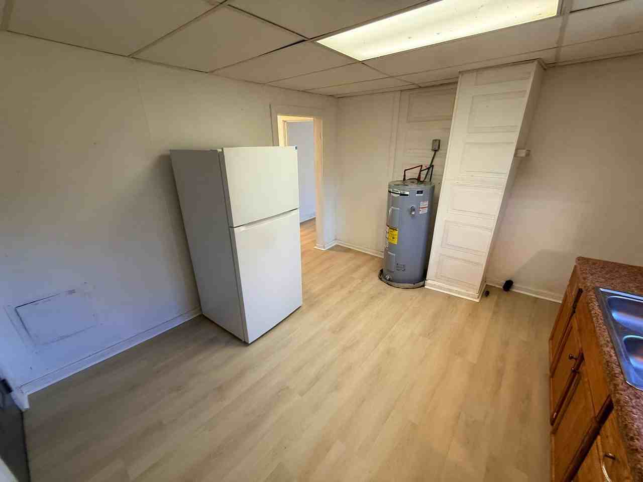 524 Hardwick Ave - Photo 5 of 11