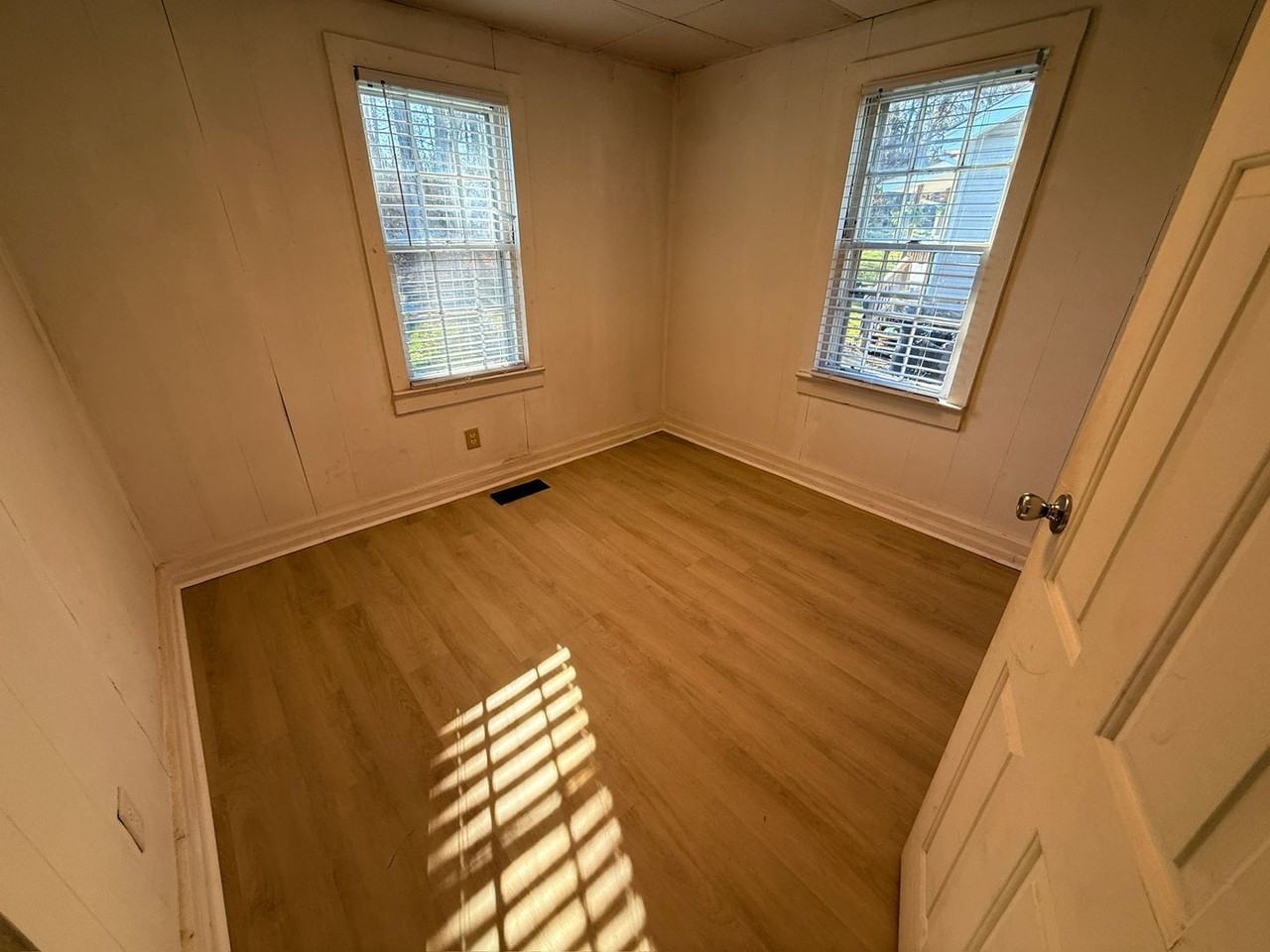 524 Hardwick Ave - Photo 6 of 11