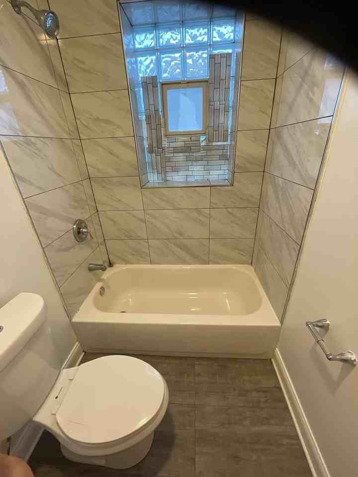 9157 S Loomis St - Photo 2 of 12