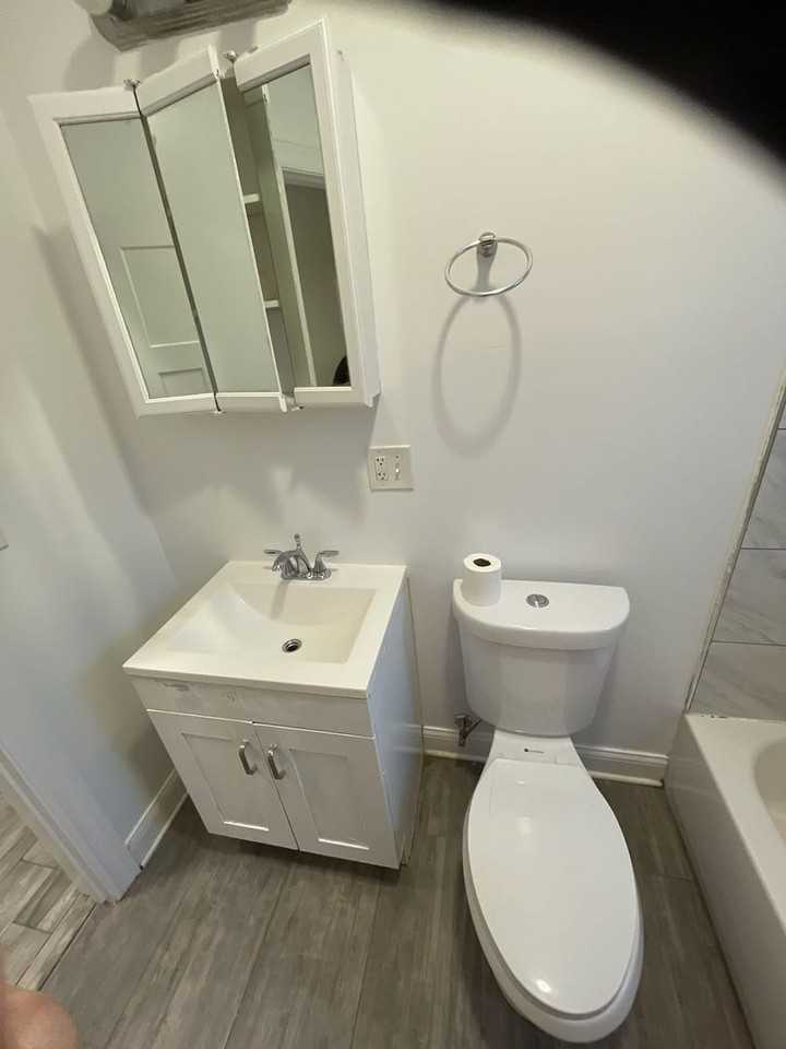 9157 S Loomis St - Photo 3 of 12