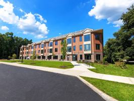 featured image of 133 S East St