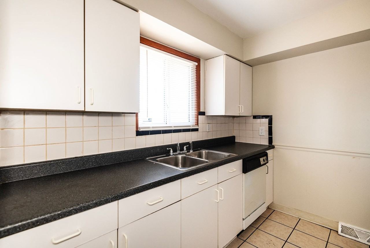 10053 Lilac Ave - Photo 6 of 19