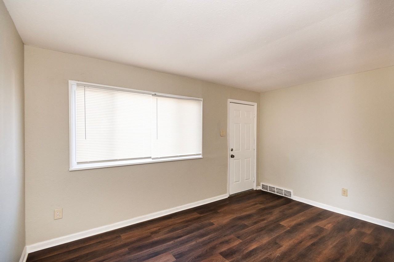 10340 Lord Dr - Photo 2 of 21