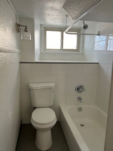 1518 7th Ave #B - Photo 5 of 12