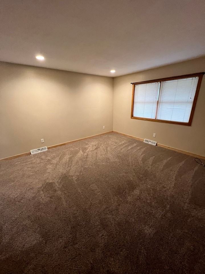 7917-19 University - Photo 2 of 17