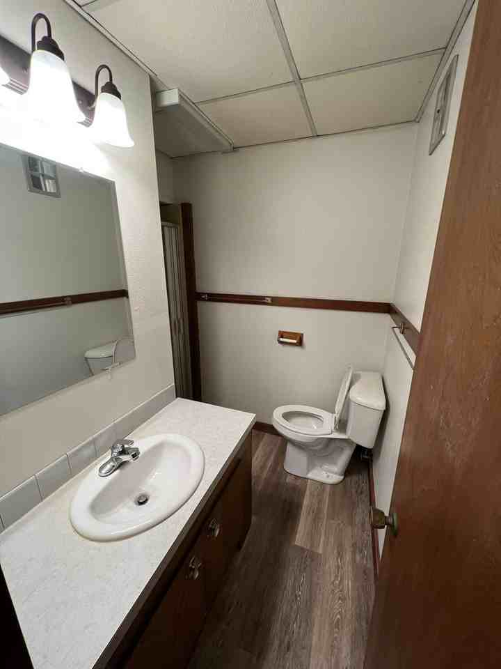 2521 Iowa - Photo 5 of 16