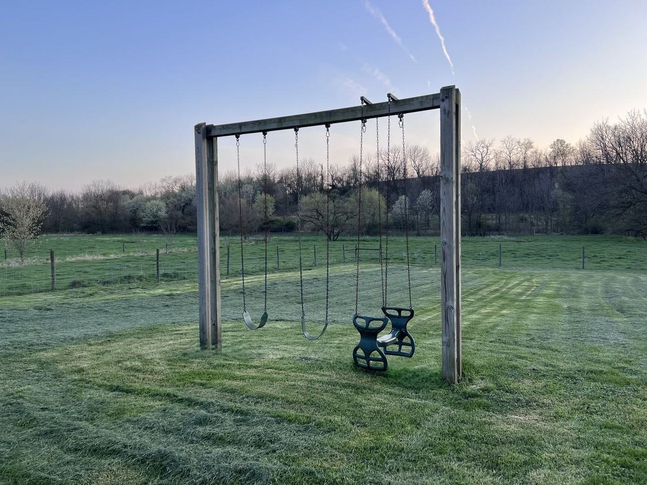 1830 Smith Station Rd - Photo 4 of 24