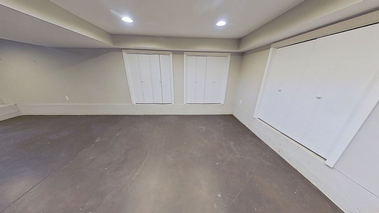 1830 Smith Station Rd - Photo 5 of 24