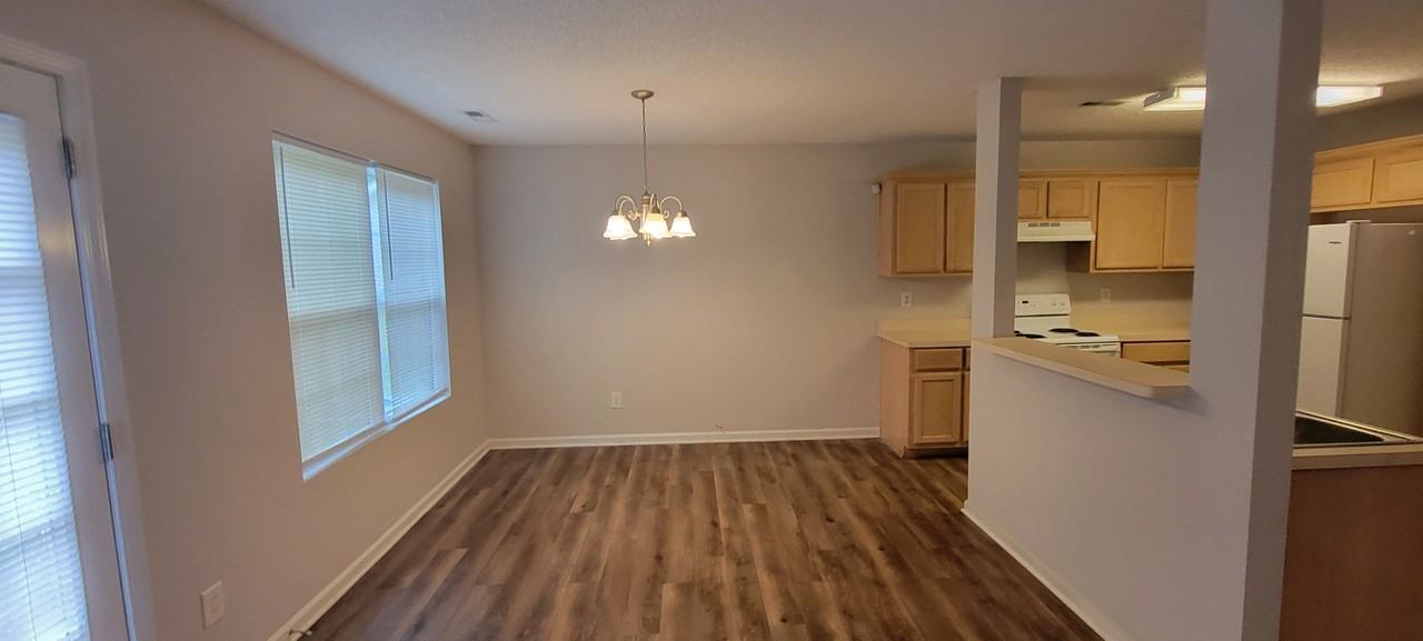 304 Willow Way - Photo 7 of 16