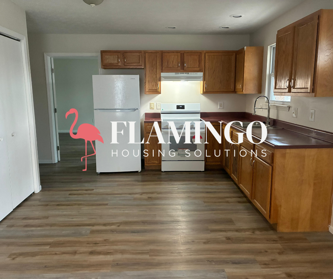 819 Atlantic St - Photo 4 of 12