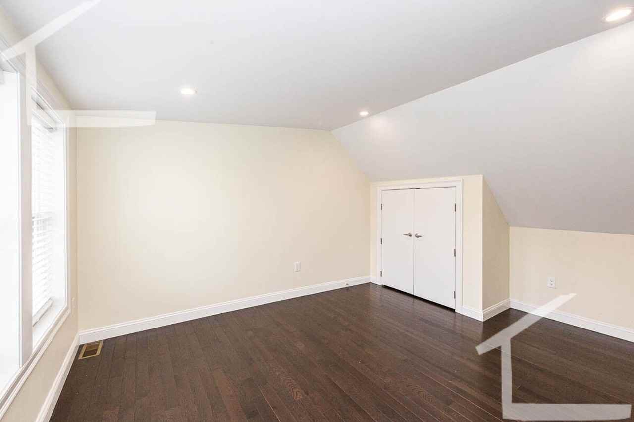 26 Albion St #12 - Photo 4 of 11