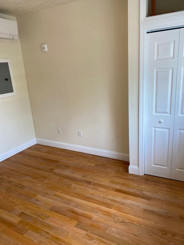 83 Bolton St - Photo 6 of 9