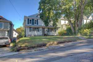 featured image of 907 43rd St