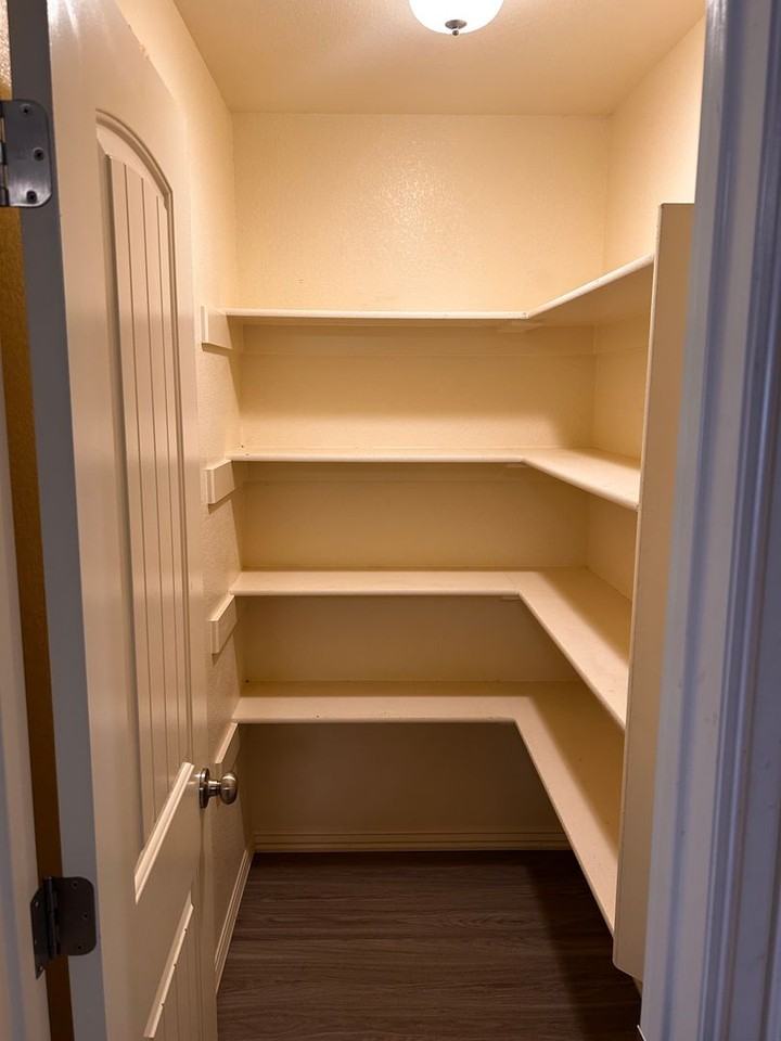 1316 N Sicily Ln - Photo 4 of 16