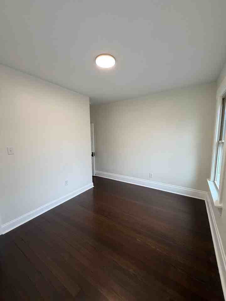 425 Hanford St - Photo 7 of 15
