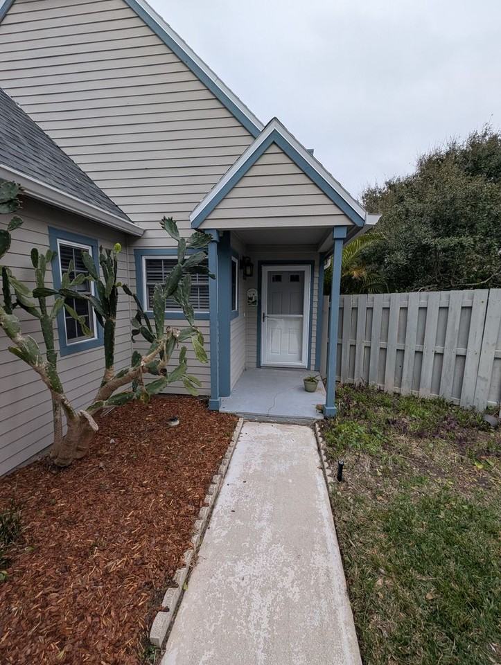 108 N Lake Cir - Photo 2 of 23