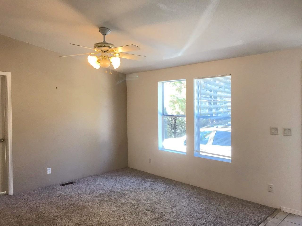 1082 Nm Highway 63 - Photo 5 of 28