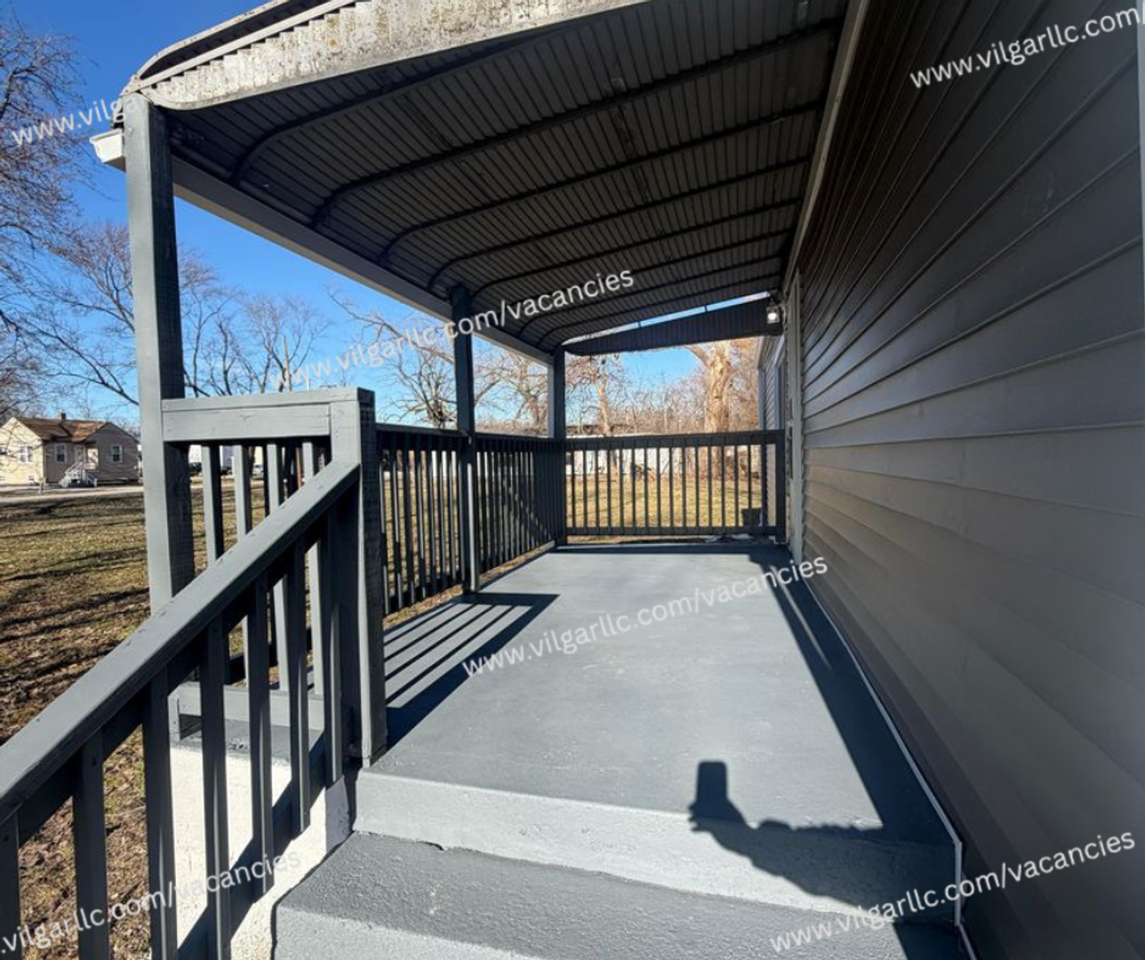 2833 Stevenson St - Photo 4 of 17