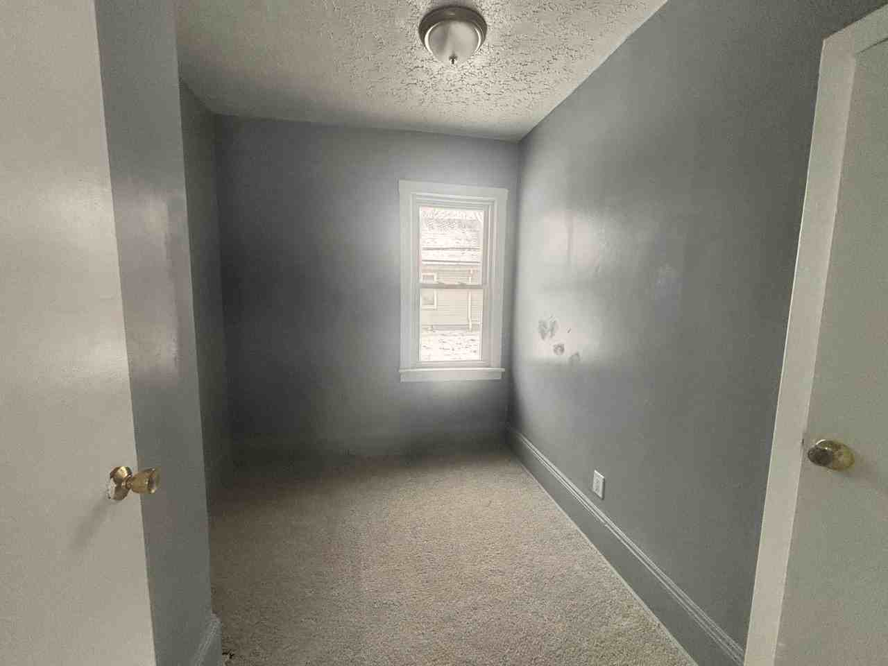 3088 Sawtell Rd - Photo 4 of 13