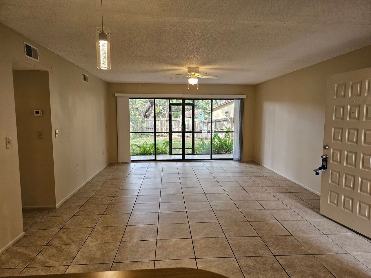 833 Mecca Dr - Photo 3 of 18