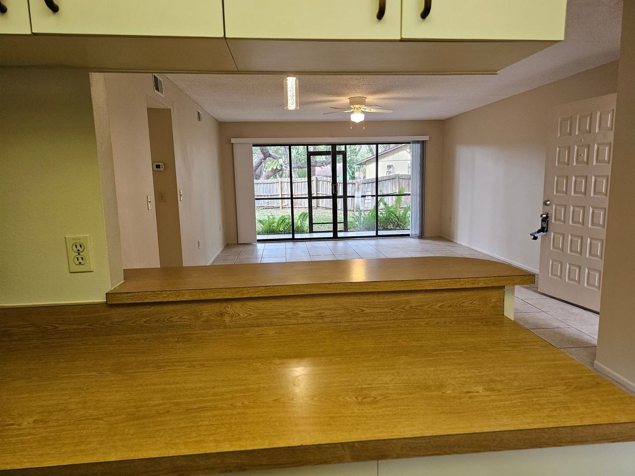 833 Mecca Dr - Photo 6 of 18