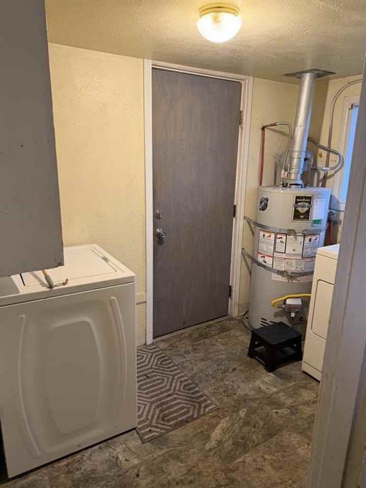 720 Everson Rd - Photo 5 of 8