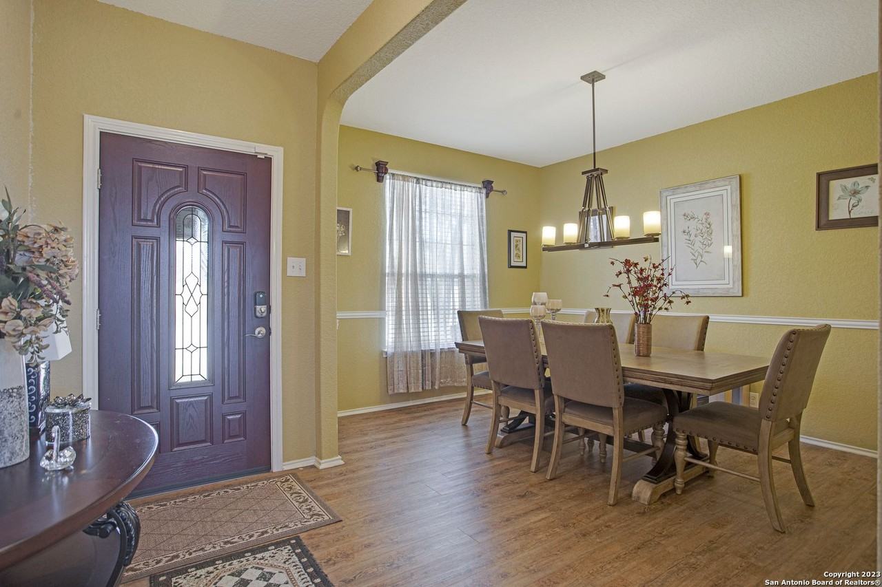 6606 Bowie Cir - Photo 4 of 29