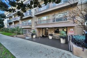 featured image of 141 S Clark Dr #109