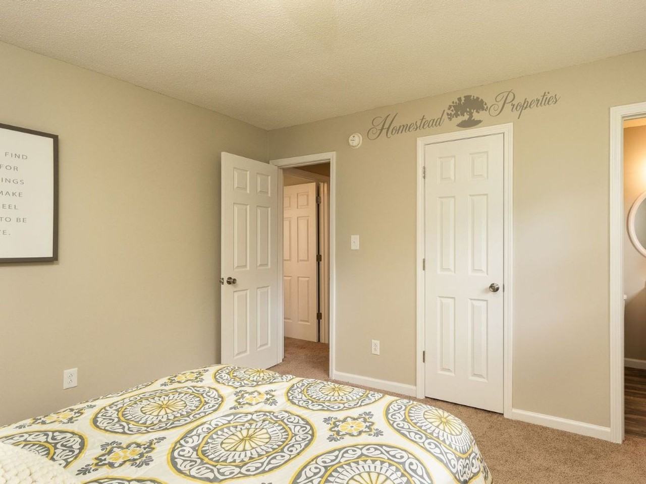 Quiet Area, Close to Town! Renovated 3 Bedroom, 1.5 Bath Apartment at Greenbriar Circle – Johnson City, TN - Photo 7 of 18