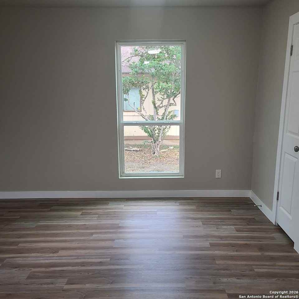 13707 Earlywood St - Photo 3 of 22