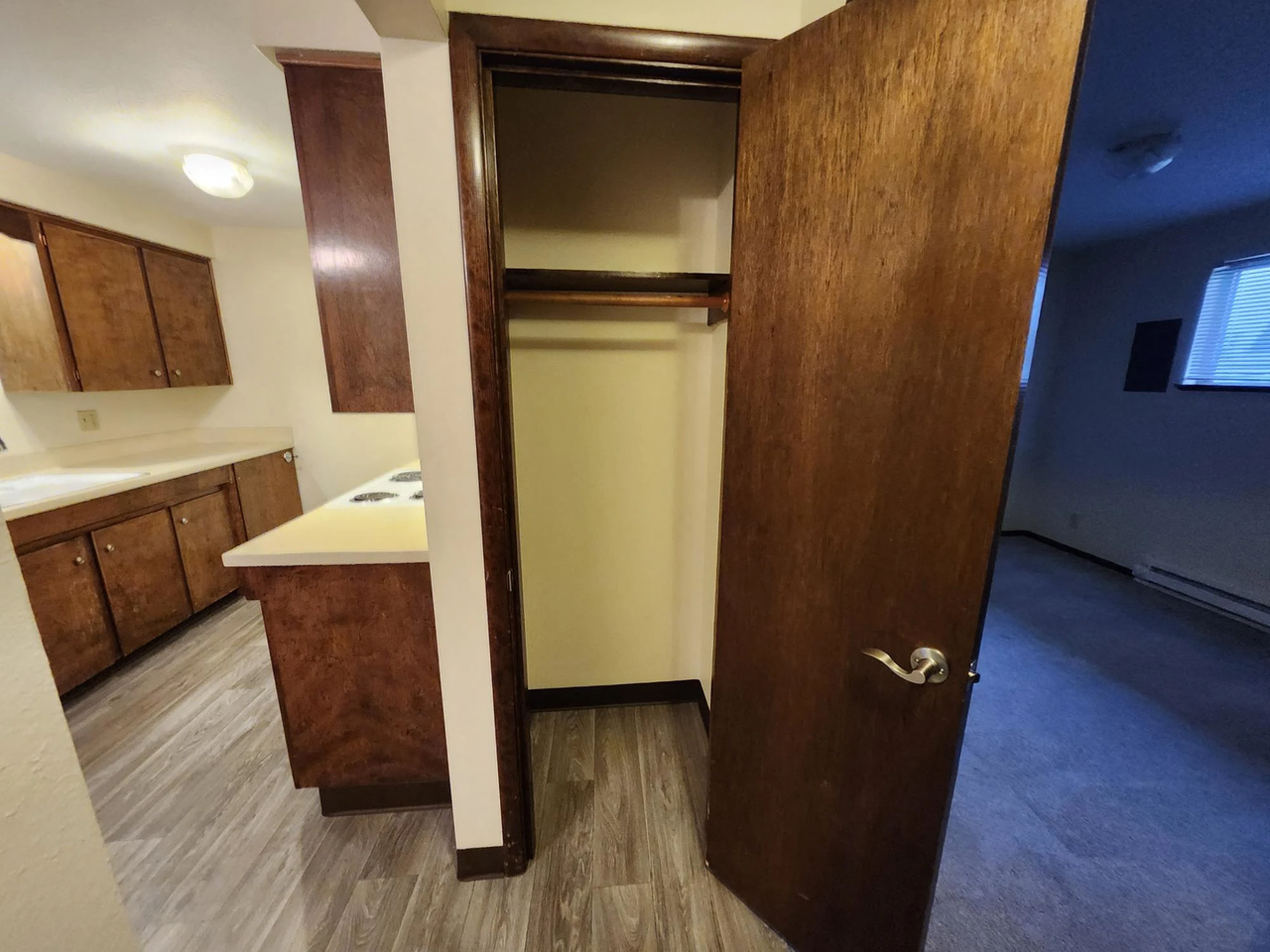 Bush Park Apartments - Photo 5 of 23