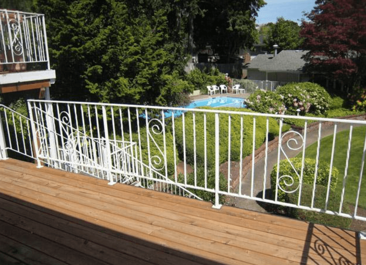 Jamestown Apartments - Photo 5 of 8