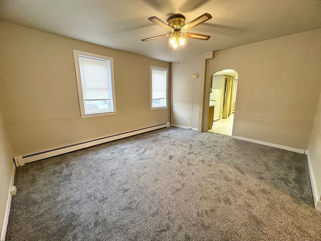 220A Hill St - Photo 3 of 22