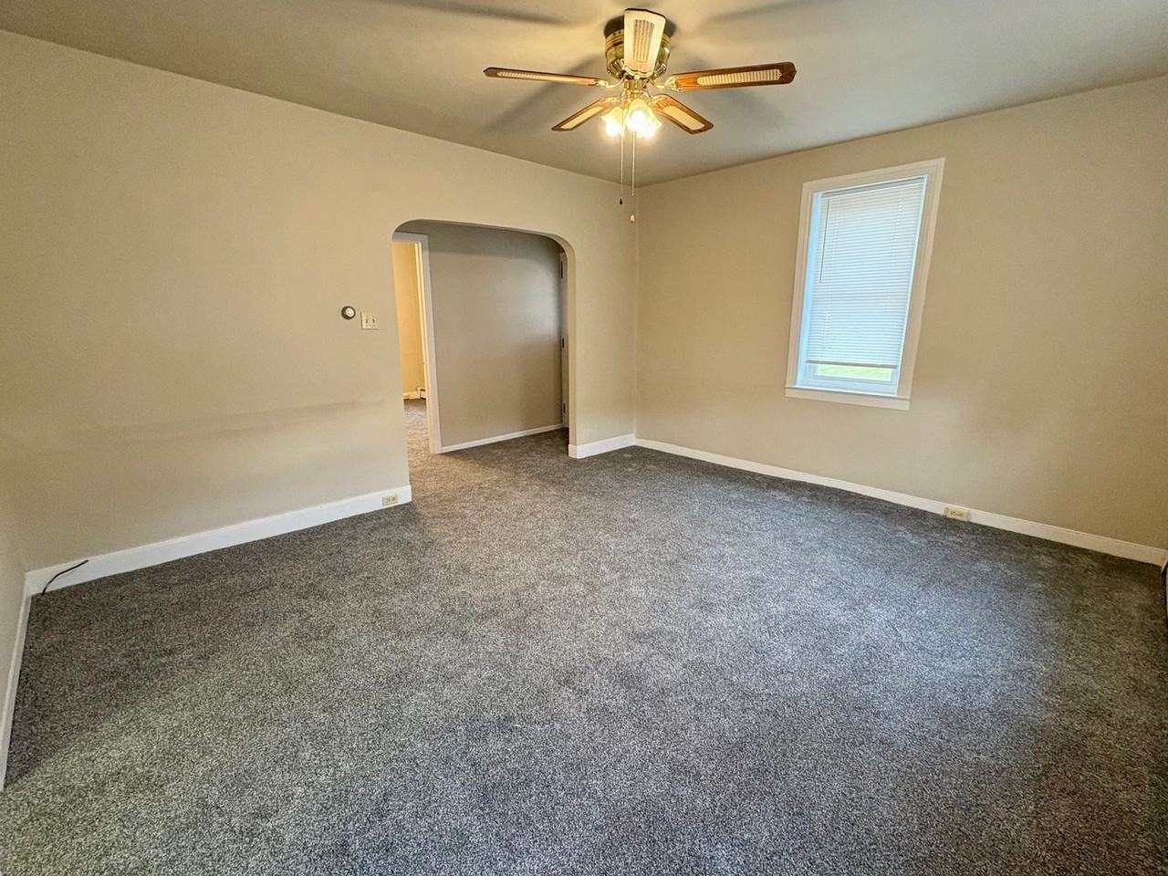 220A Hill St - Photo 4 of 22