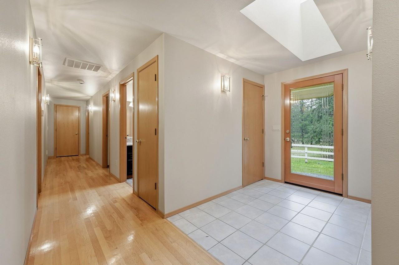 9525 Springer Lake Ln Se - Photo 6 of 43