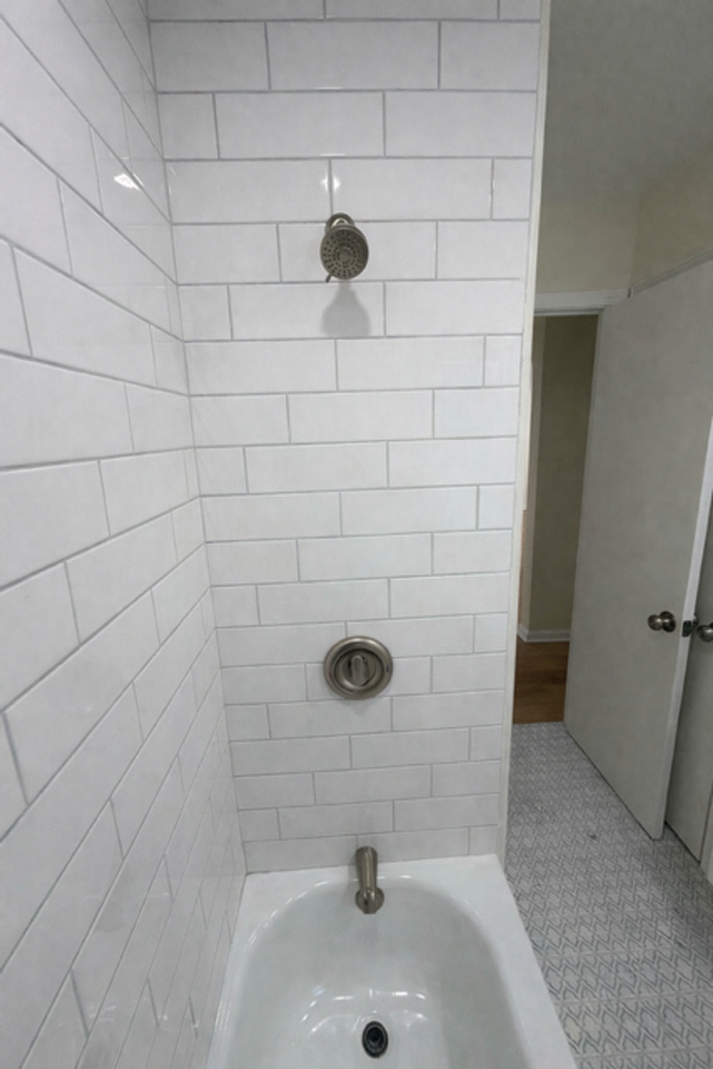 20215 Sunset Dr - Photo 2 of 35