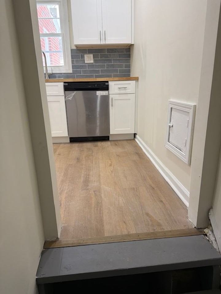 20215 Sunset Dr - Photo 7 of 35