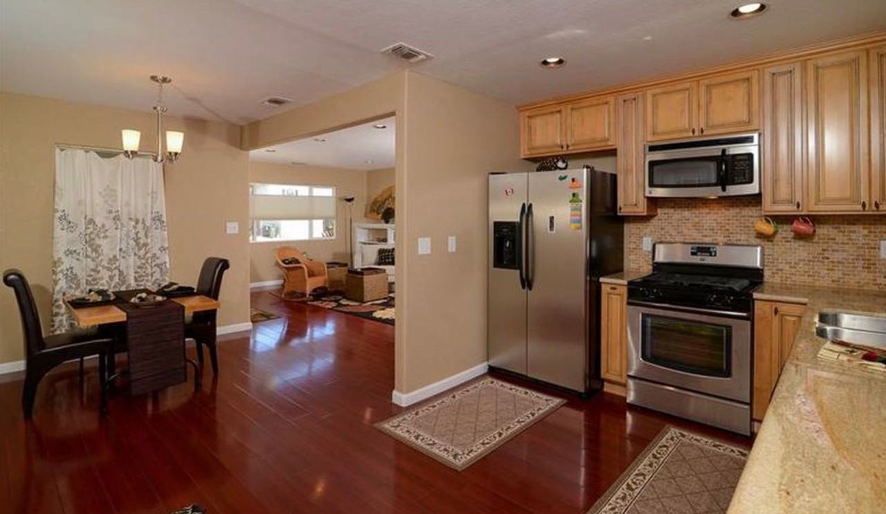 4650 Custis Ave - Photo 3 of 6