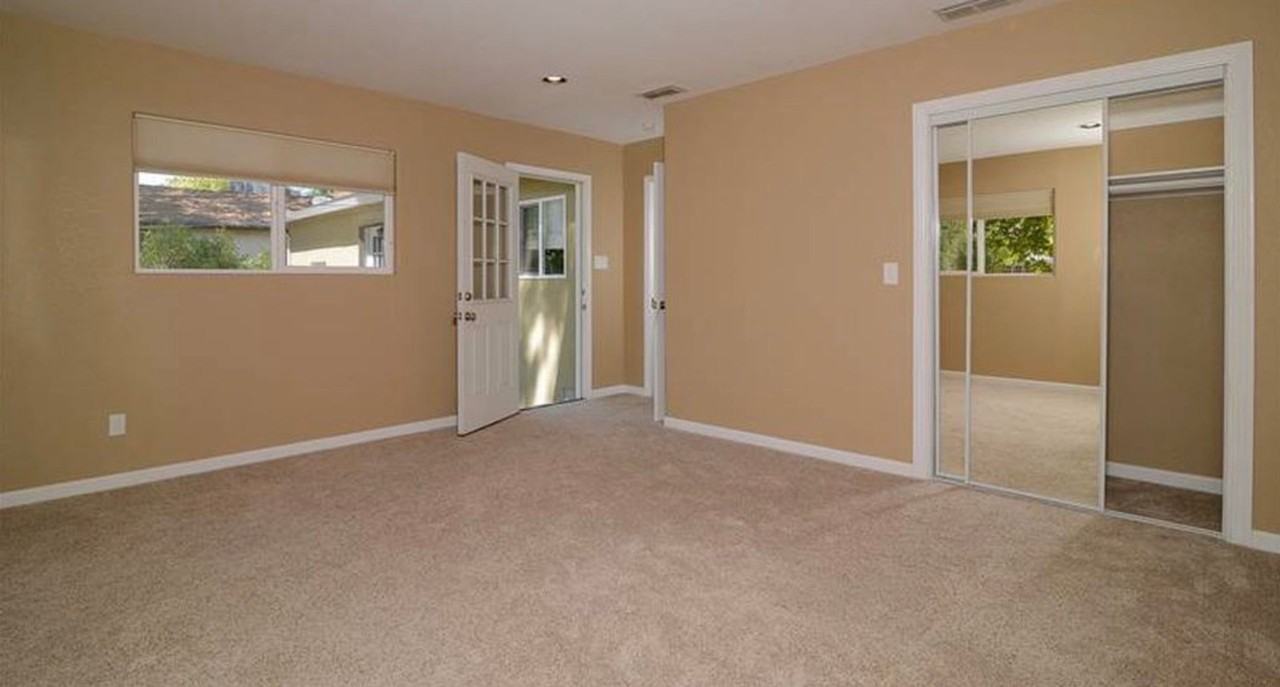 4650 Custis Ave - Photo 4 of 6