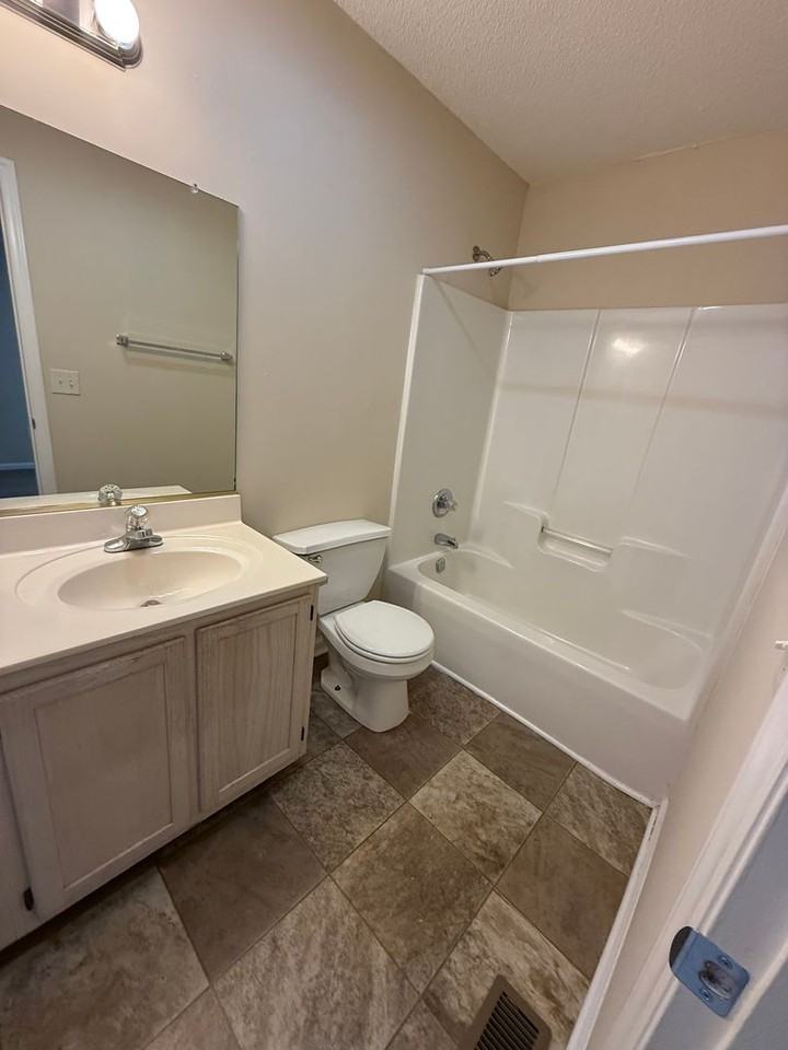 1831 Saddlewood Ct #A - Photo 6 of 7