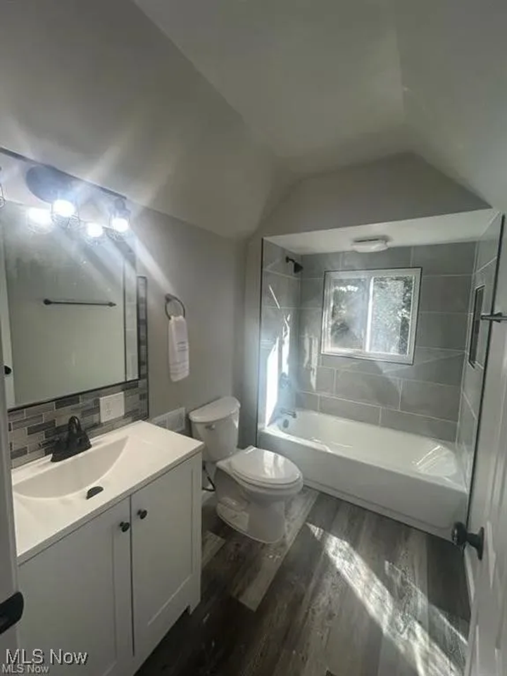 3007 Barber Ave - Photo 7 of 14