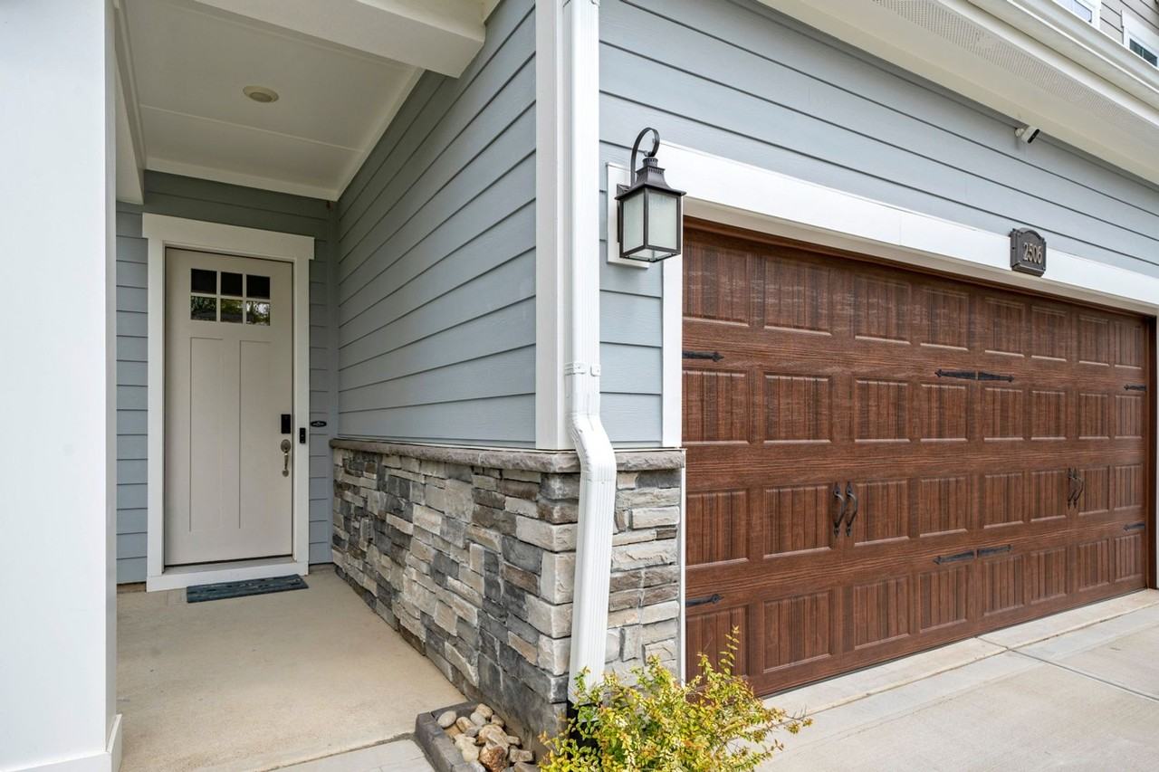 2506 Lola Ave - Photo 3 of 39