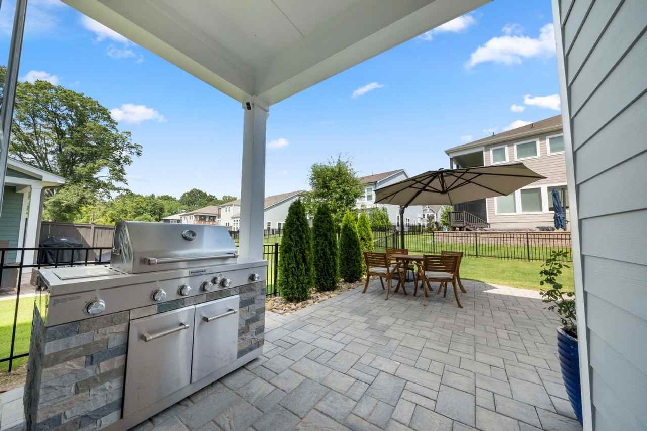 2506 Lola Ave - Photo 5 of 39