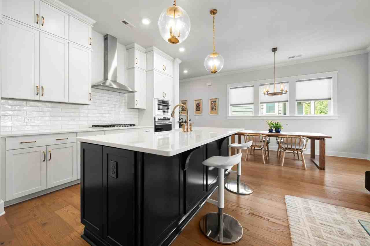 2506 Lola Ave - Photo 3 of 39