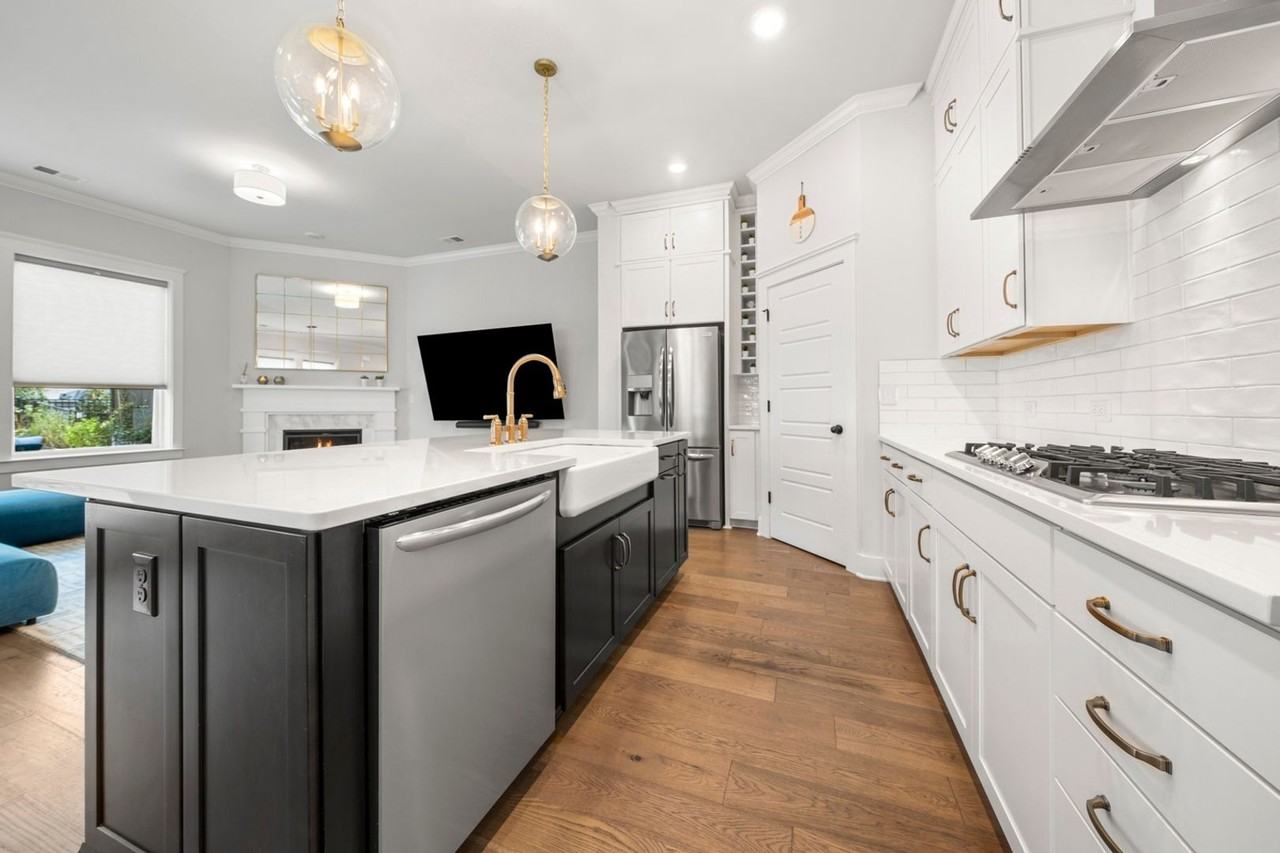 2506 Lola Ave - Photo 7 of 39