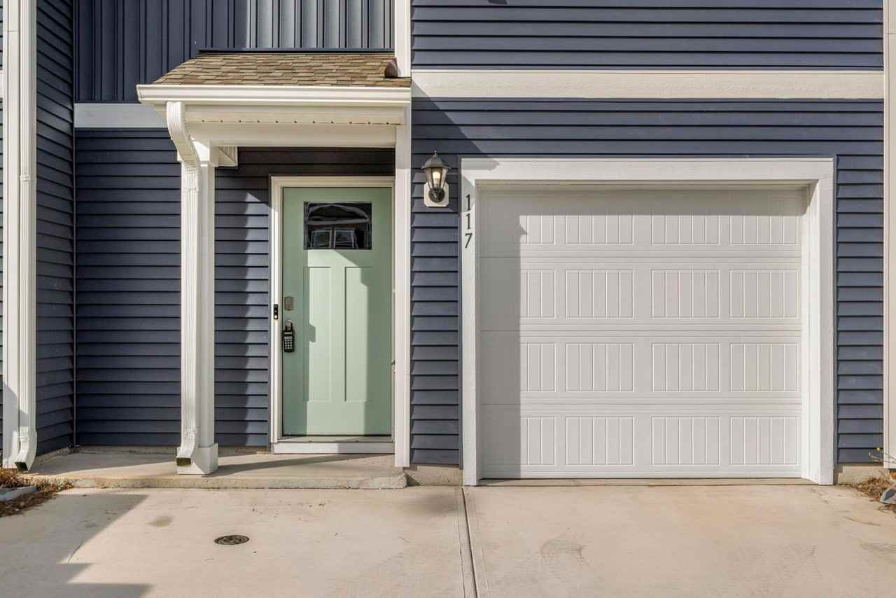 117 S Grassland Rd - Photo 2 of 21