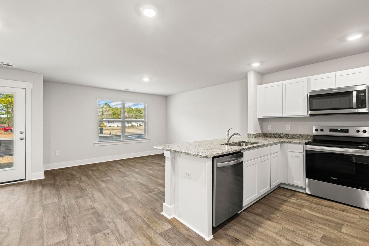 117 S Grassland Rd - Photo 3 of 21